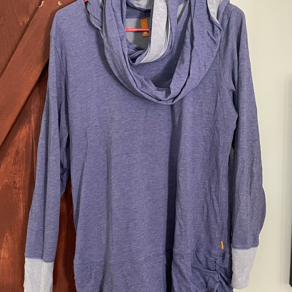 Lucy, light weight workout sweatshirt with built in scarf